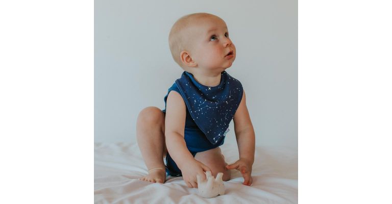 SuperLove Merino Bandana Bib -  Superstar