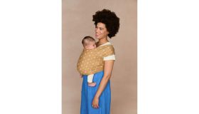 Outlet Ergobaby Draagdoek Aura Camel Harves